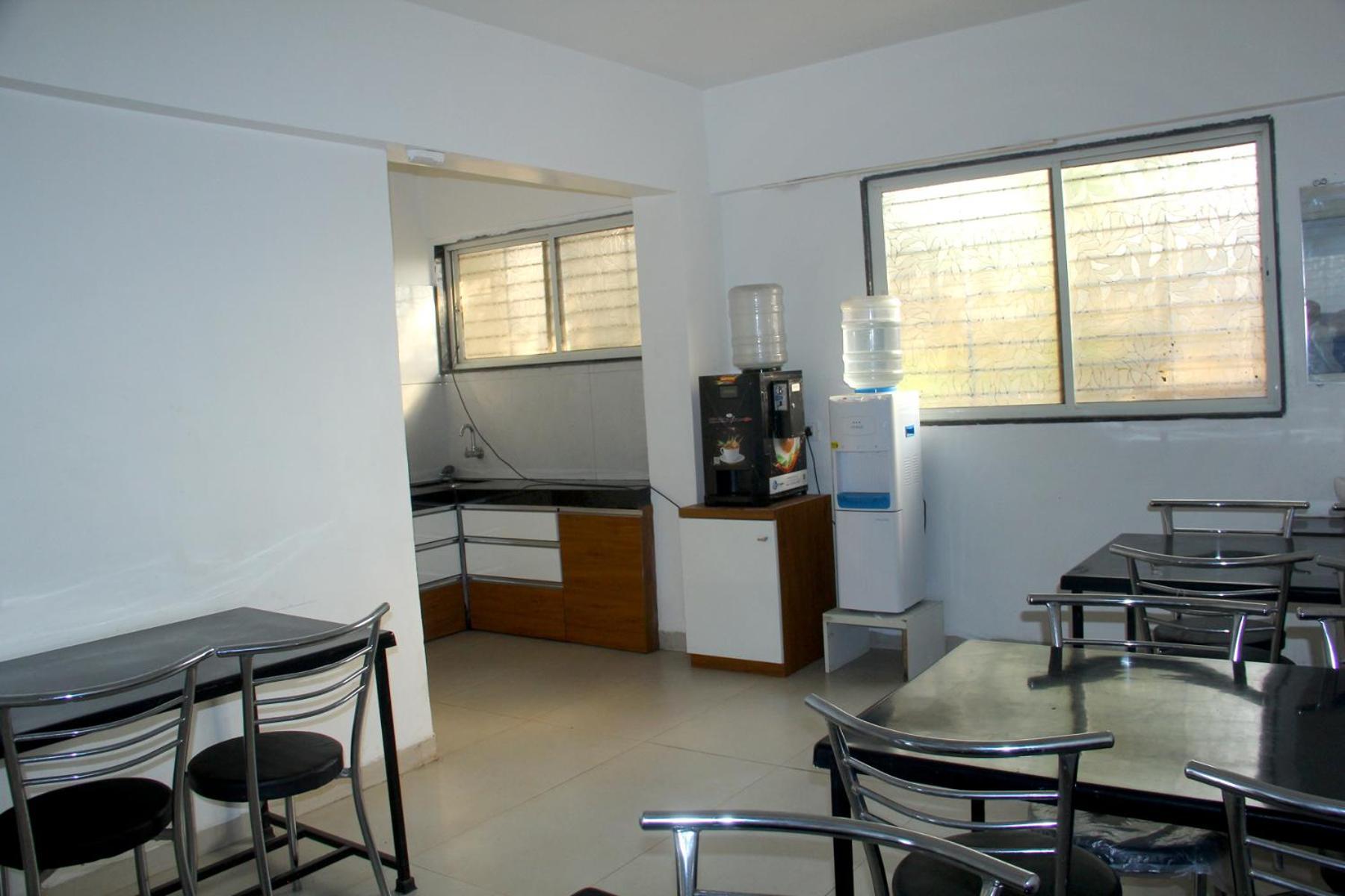 Hotel Ambai Executive Tuljapur Ngoại thất bức ảnh