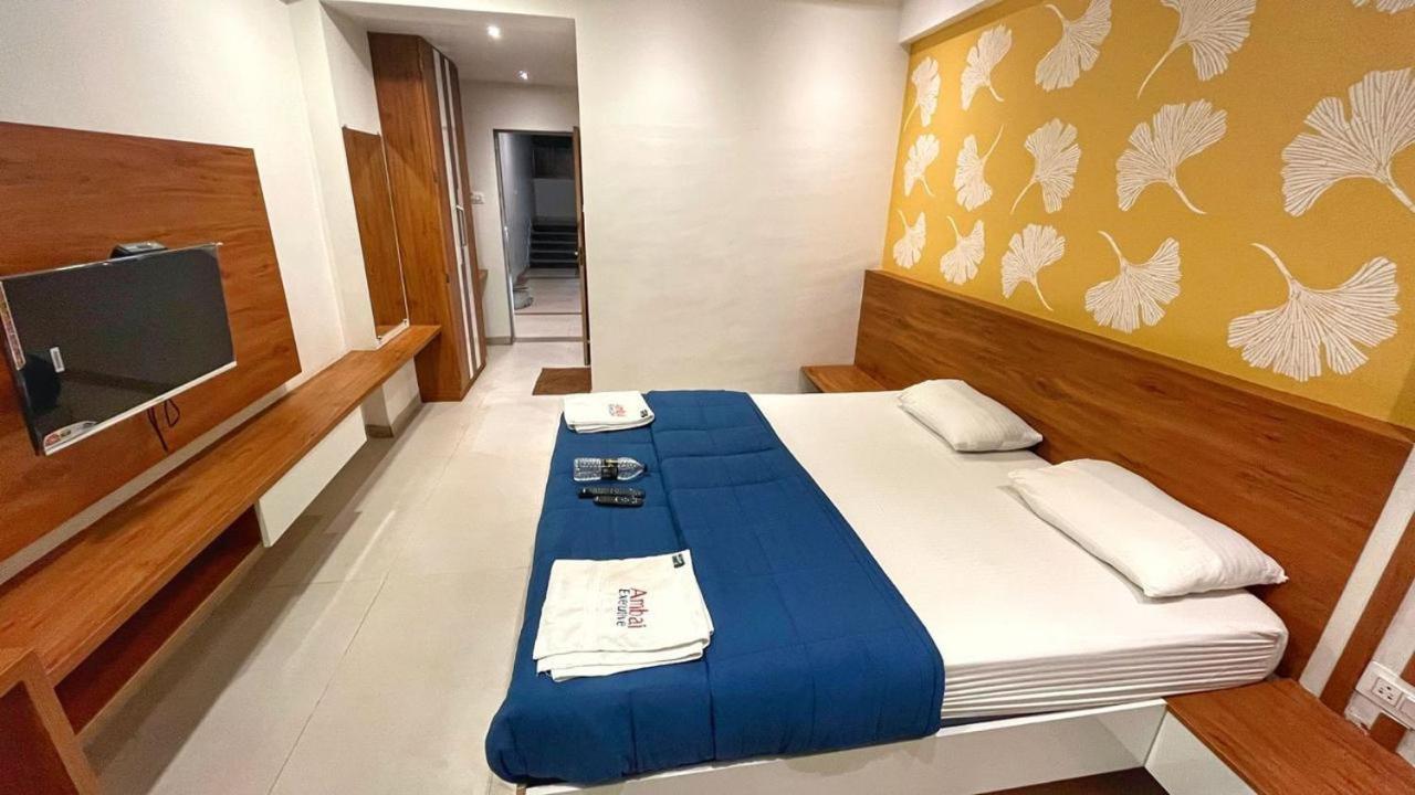 Hotel Ambai Executive Tuljapur Ngoại thất bức ảnh